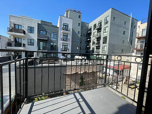 Rented by Voro New York | media 15