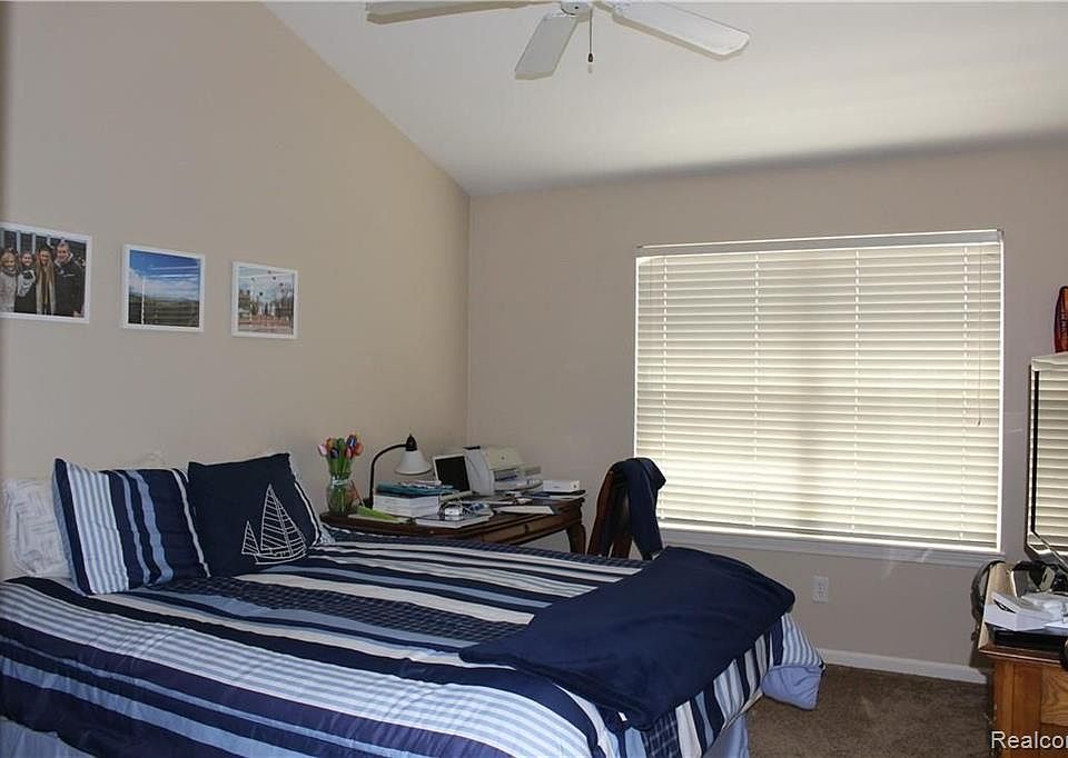 157 W Kenilworth Ave, photo 10