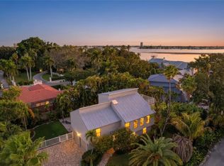 3446 Anglin Dr, Sarasota, FL 34242