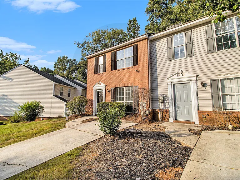 5570 Fair Creek Way — Photo 2