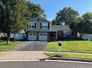 9 Westwood Ct, Newtown, PA 18940