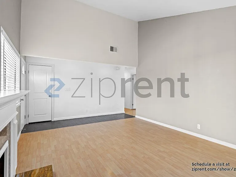 4252 Gordon St — Photo 5
