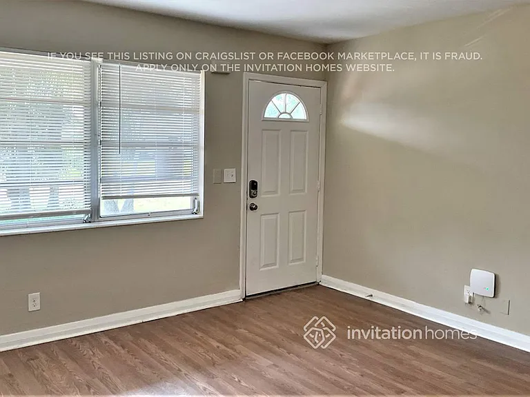 6565 Westview Dr — Photo 2