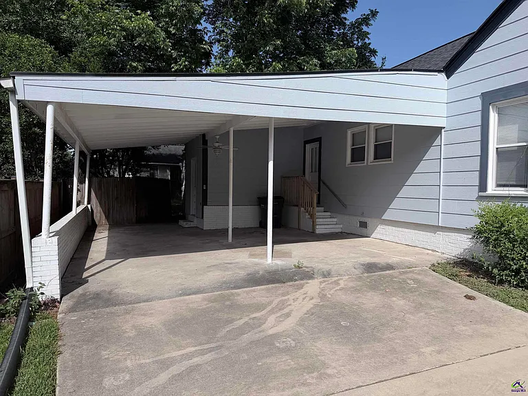 705 Evergreen St — Photo 17