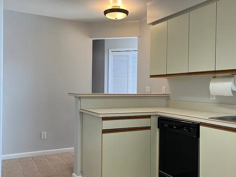 8 Marina Point Pl — Photo 12