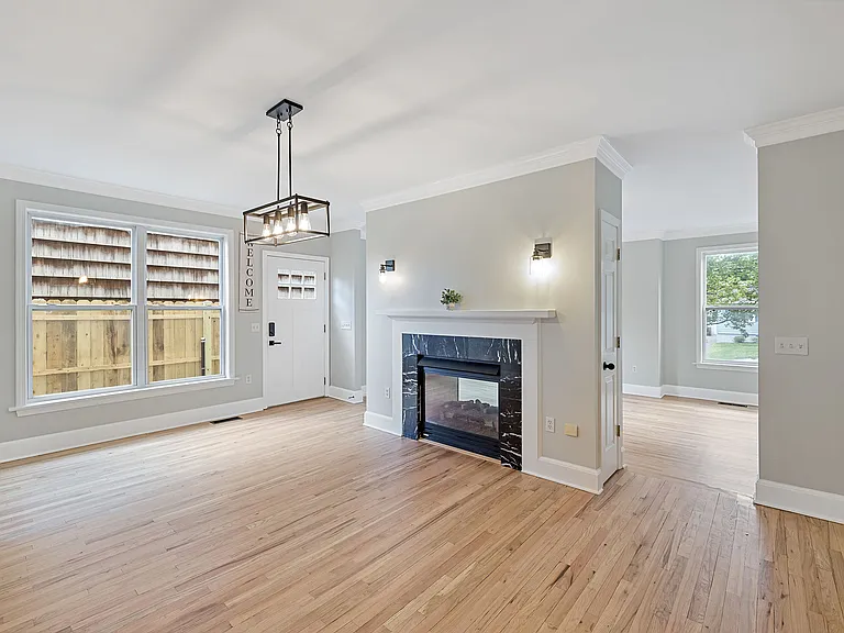 7 Edgewood St #B — Photo 9