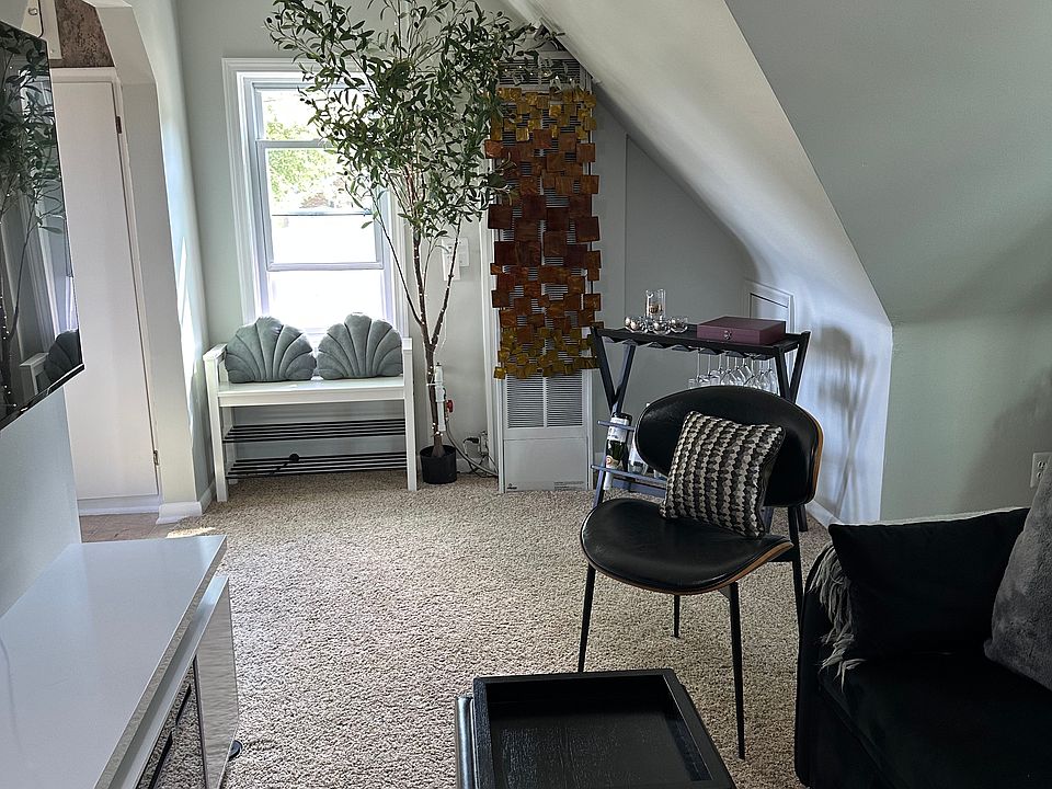 Configurable living area