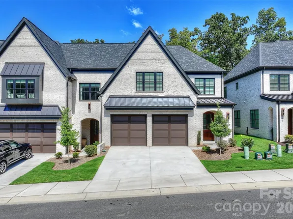 313 Audrey Pl, Charlotte, NC 28226