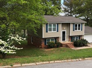 303 Jamestown Rd, Easley, SC 29640