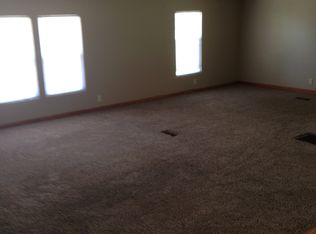 485 Hartville Rd, Hartville, OH 44632