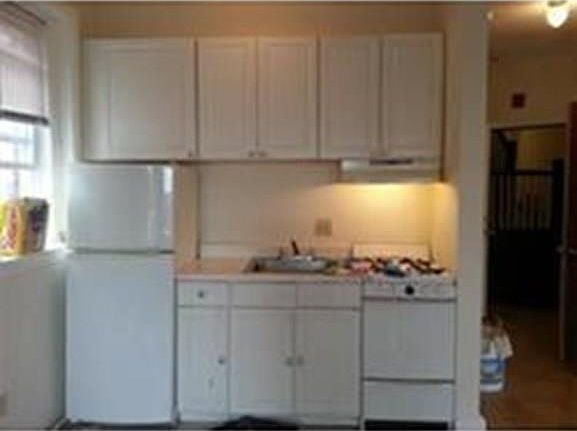 2nd image of 671 Beach St #1