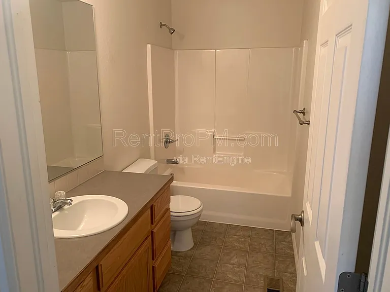 2615 Forecastle Dr — Photo 13