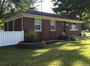 33129 W Chicago St, Livonia, MI 48150