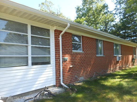 3rd image of 228 Columbine Avenue #B