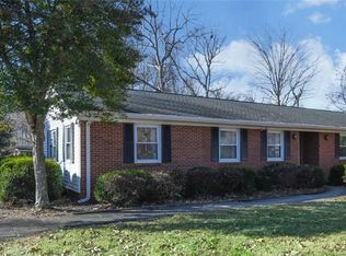 3008 Harnett Dr, Greensboro, NC 27407