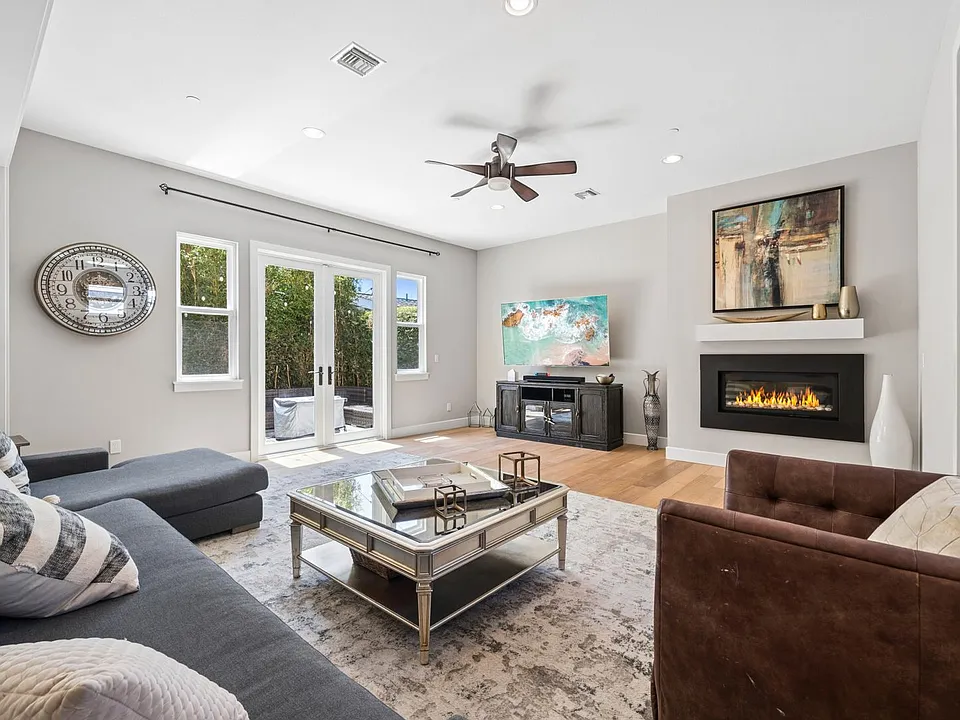 268 Palmer St