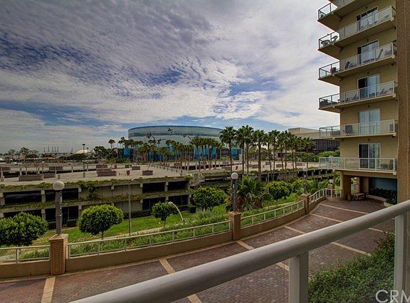 5th image of 488 E Ocean Blvd Unit 210