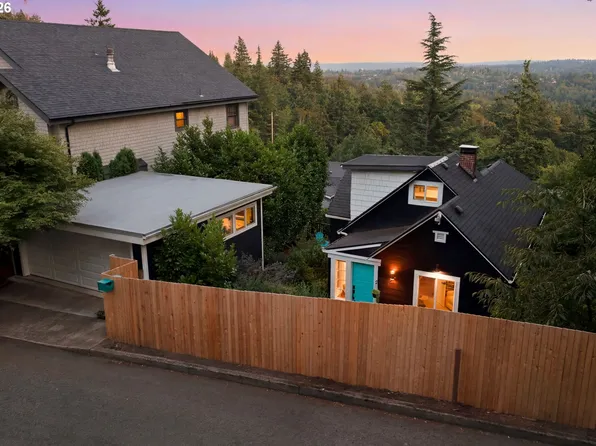 3810 SW Grover St, Portland, OR 97221