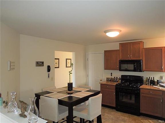 4th image of 4128 Rexford Dr
