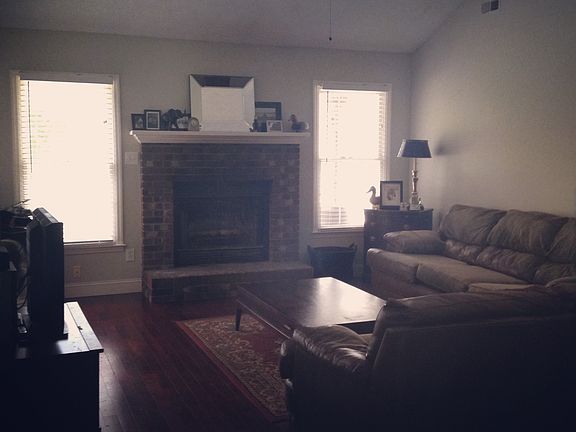 Living room_05232014