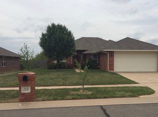 208 Dollina Ct, Norman, OK 73069
