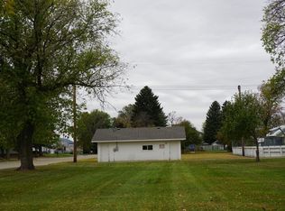 615 4th St SE, Barnesville, MN 56514