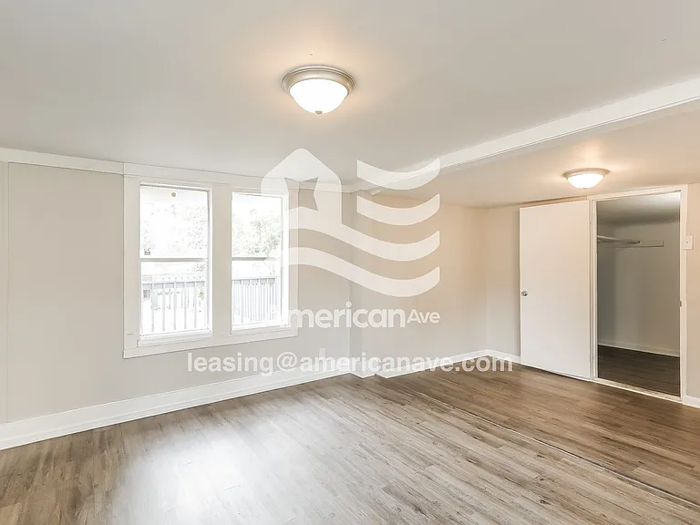 574562_005_living_room_13765400.jpg