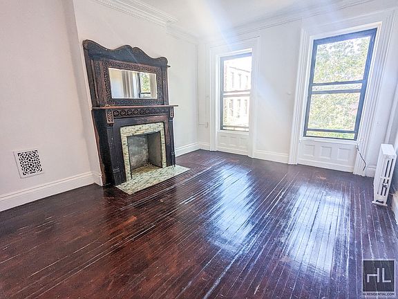 3rd image of 9 Cambridge Pl #2