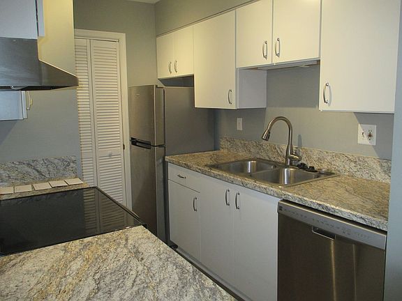 5th image of 5903L Kingsford Rd