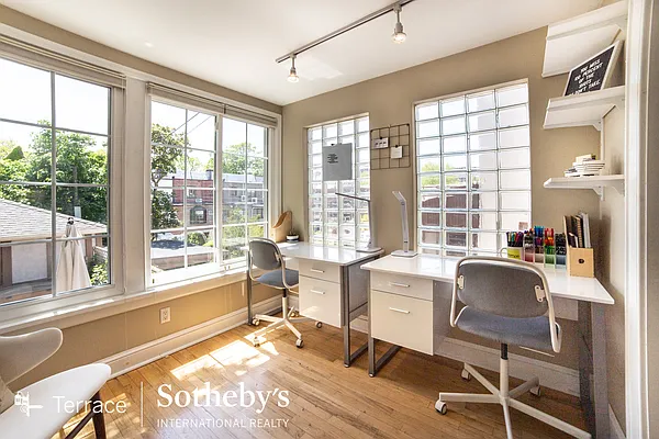 Sold by Terrace Sotheby's International Realty | media 6