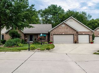 10 Steven Louis Ct, Troy, IL 62294