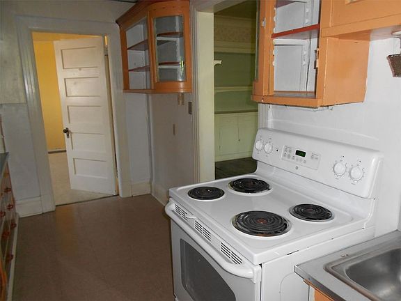4th image of 727 N Garden St APT 12
