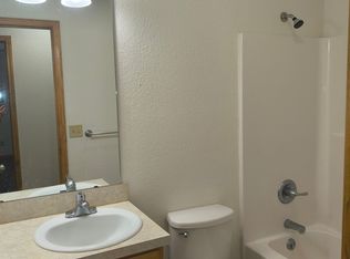 340 Marshall Rd APT E202, Platte City, MO 64079