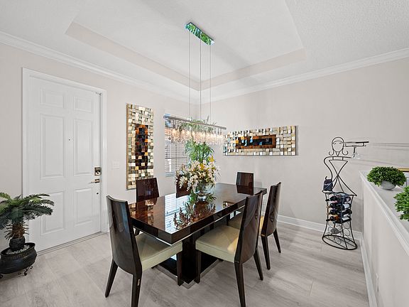 3rd image of 3117 Waterside Circle
