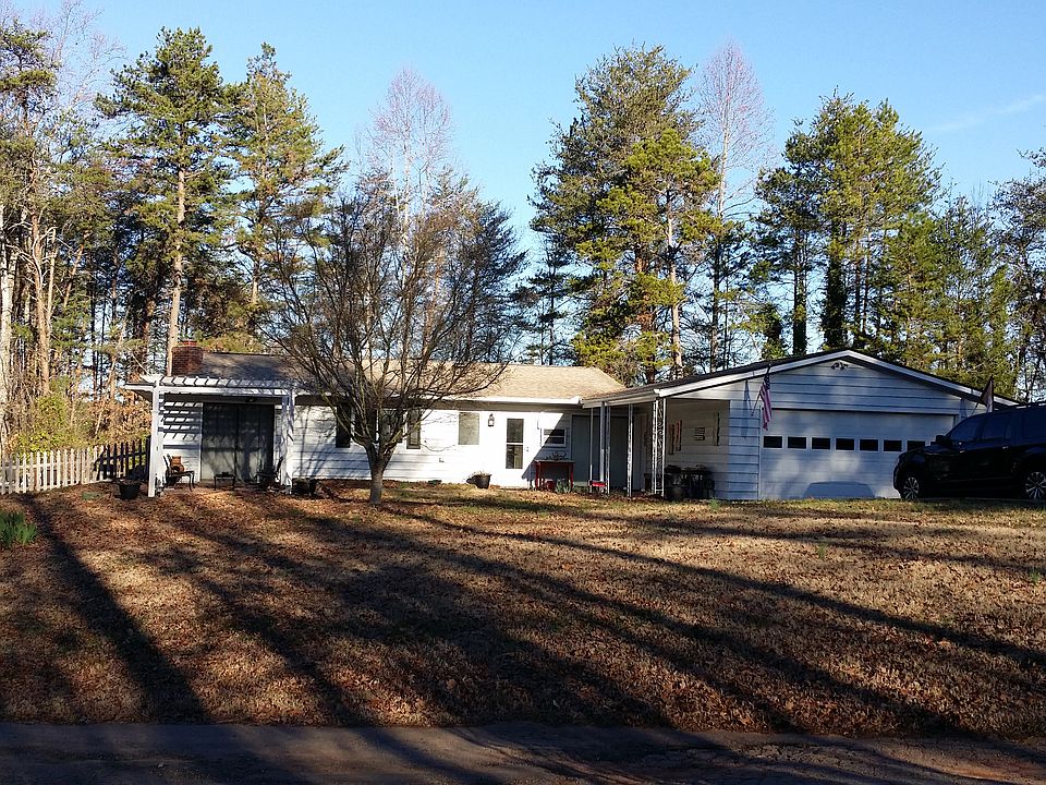 1st image of 114 Hill Dr