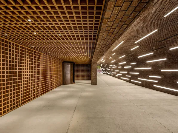 527 West 27th Street image 17 of 24