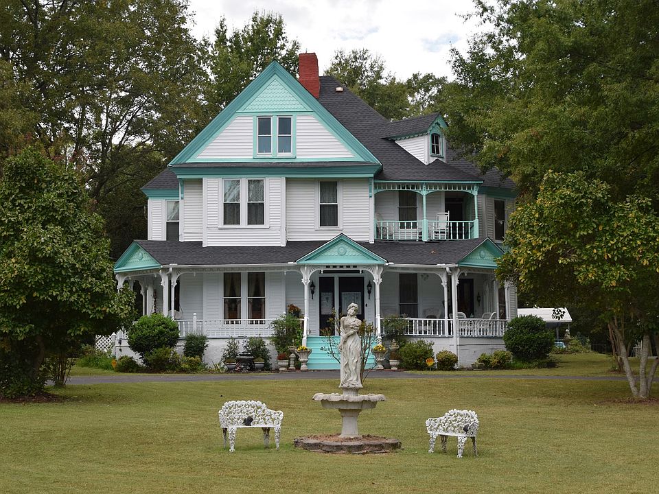 1008 S College St, Trenton, TN 38382 Zillow