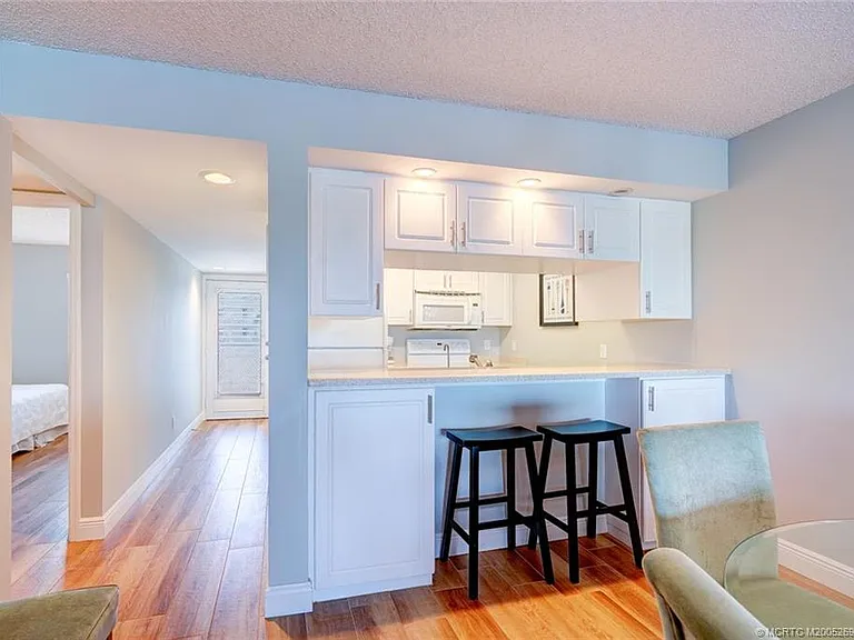 40 NE Plantation Rd #203 — Photo 22