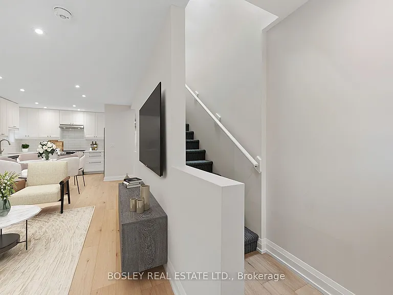 14 Preston Pl #UPPER — Photo 20
