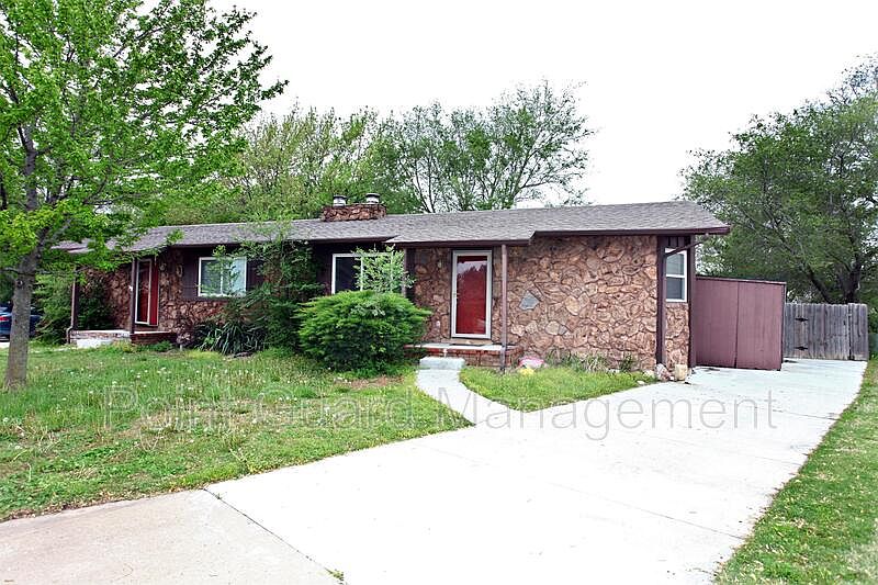 1st image of 437-39 N Hillcrest Ct #1