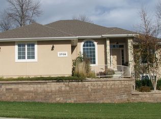 2708 Saint Charles Cir, Manhattan, KS 66502