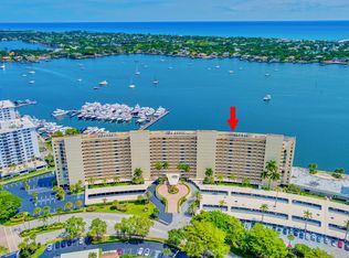 132 Lakeshore Dr APT 1020, North Palm Beach, FL 33408
