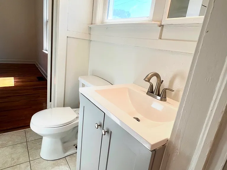 462 Spring St — Photo 8