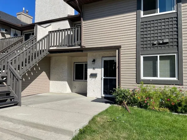 81 S Cedar Springs Gdns SW, Calgary, AB T2W 5J9