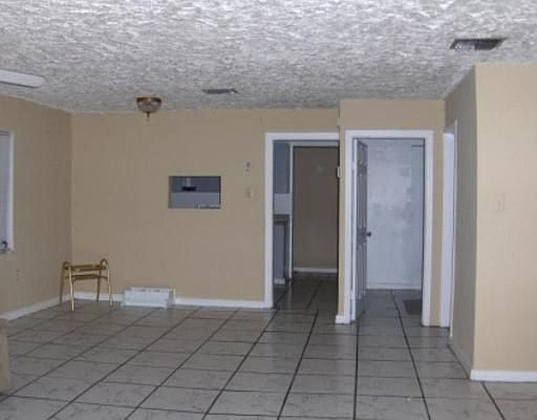 2nd image of 756 NW 5th Ct #B