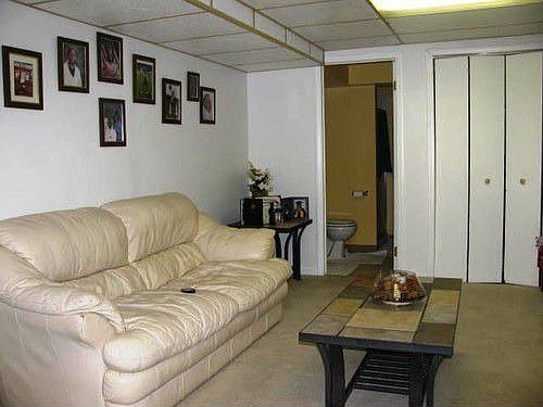 5th image of 645 Hidden Valley Ct