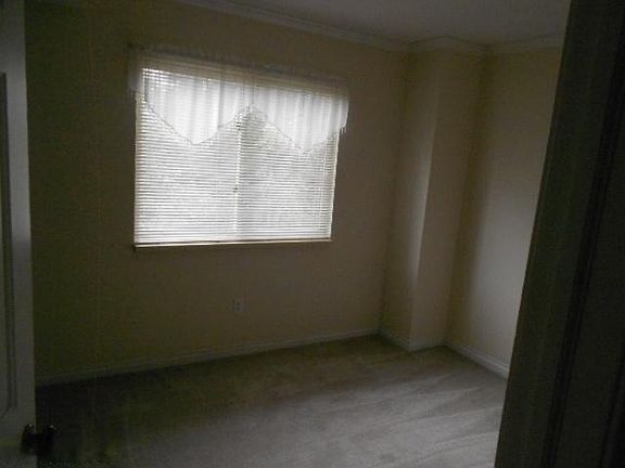 5th image of 3294 Devonwood Dr NE #E