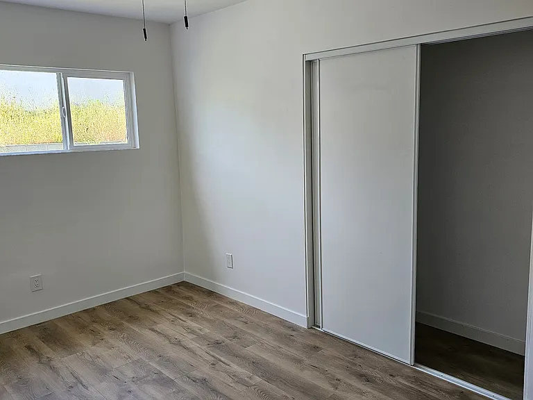 21329 Jaffrey Ave — Photo 7
