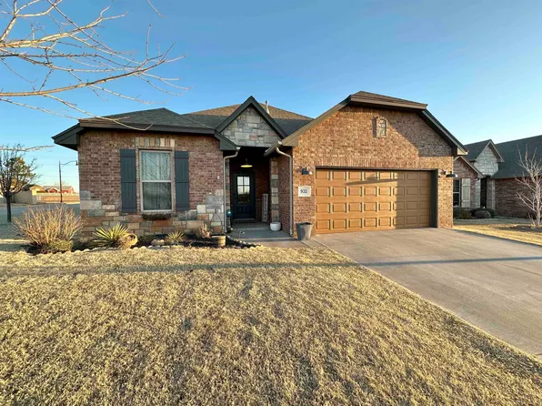 932 N Creek Dr, Woodward, OK 73801