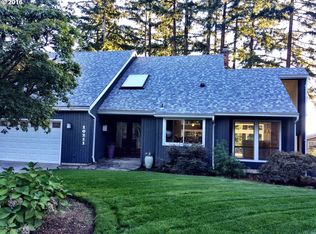 10211 SE 100th Dr, Happy Valley, OR 97086